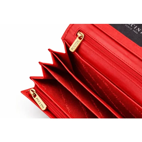 Wnętrze portfela Puccini – przemyślana organizacja przegródek / Puccini wallet interior – well-organized compartments